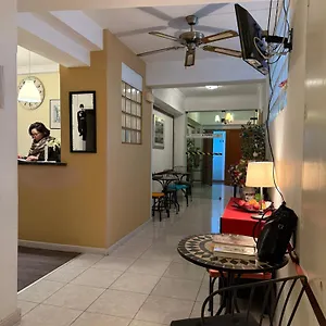 Guest house A Ponte Marques De Pombal, Lisbon